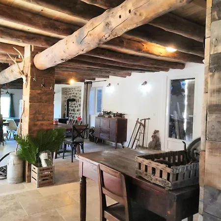 Villa 18eme, Proche Du Bouchet